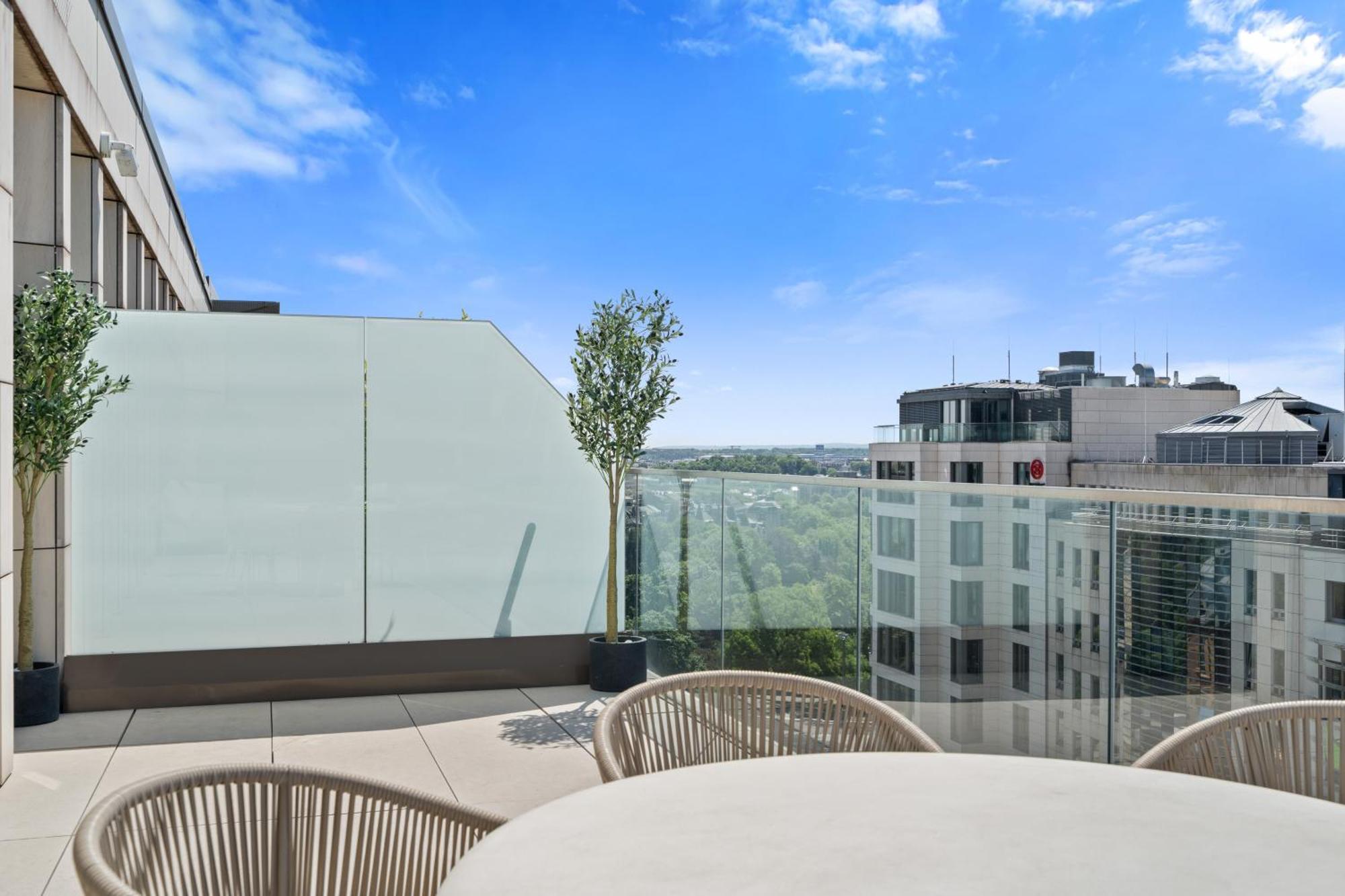 Voya Residence Zenit Royal - Luxury Apart Hotel Rooftop Views & Concierge Luxembourg Bagian luar foto