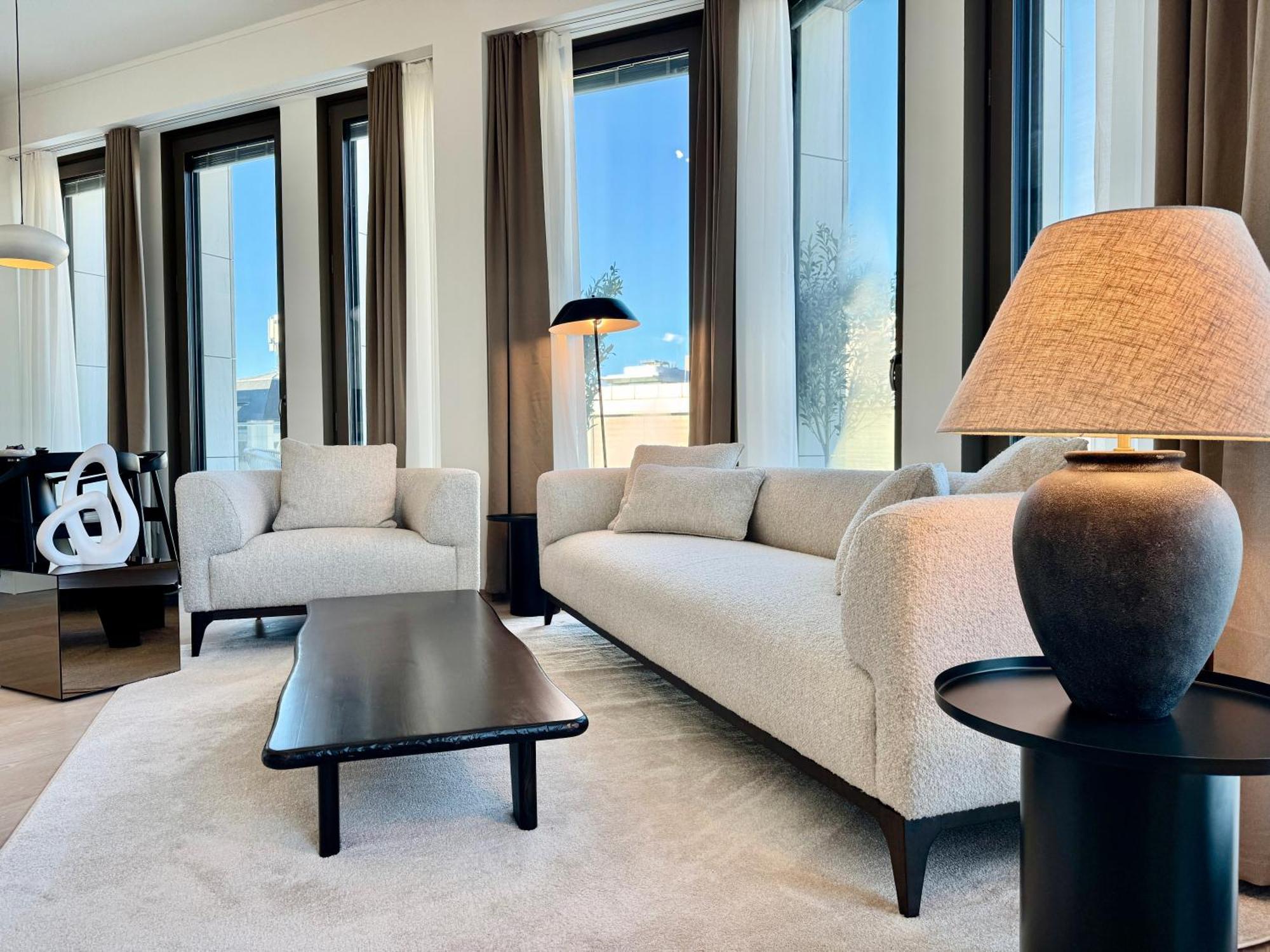 Voya Residence Zenit Royal - Luxury Apart Hotel Rooftop Views & Concierge Luxembourg Bagian luar foto
